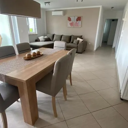 Vila Luca Island Krk / Malinska Extérieur photo